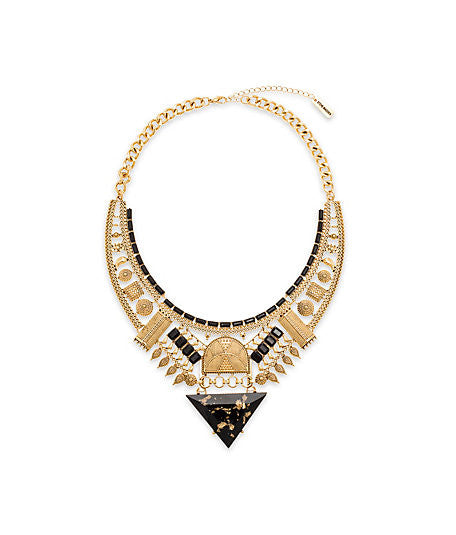 Collar tribal